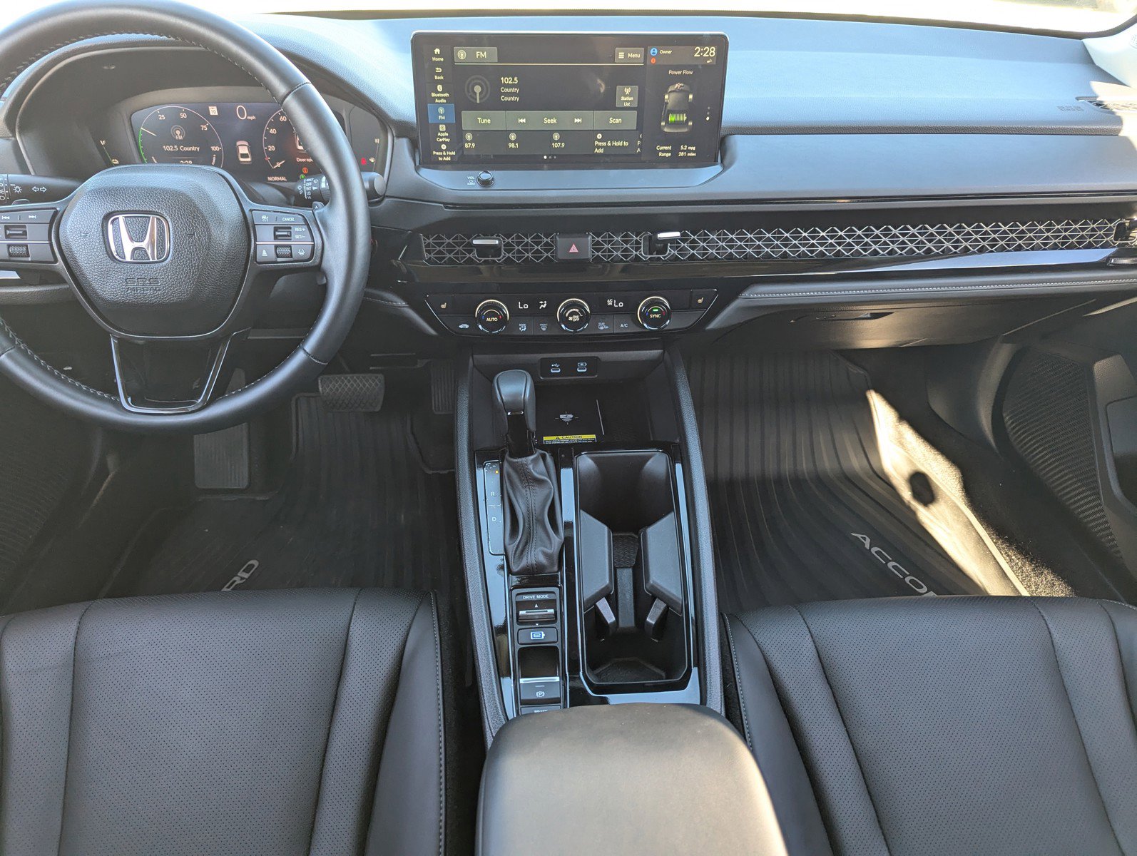 Used 2025 Honda Accord EX-L image 16