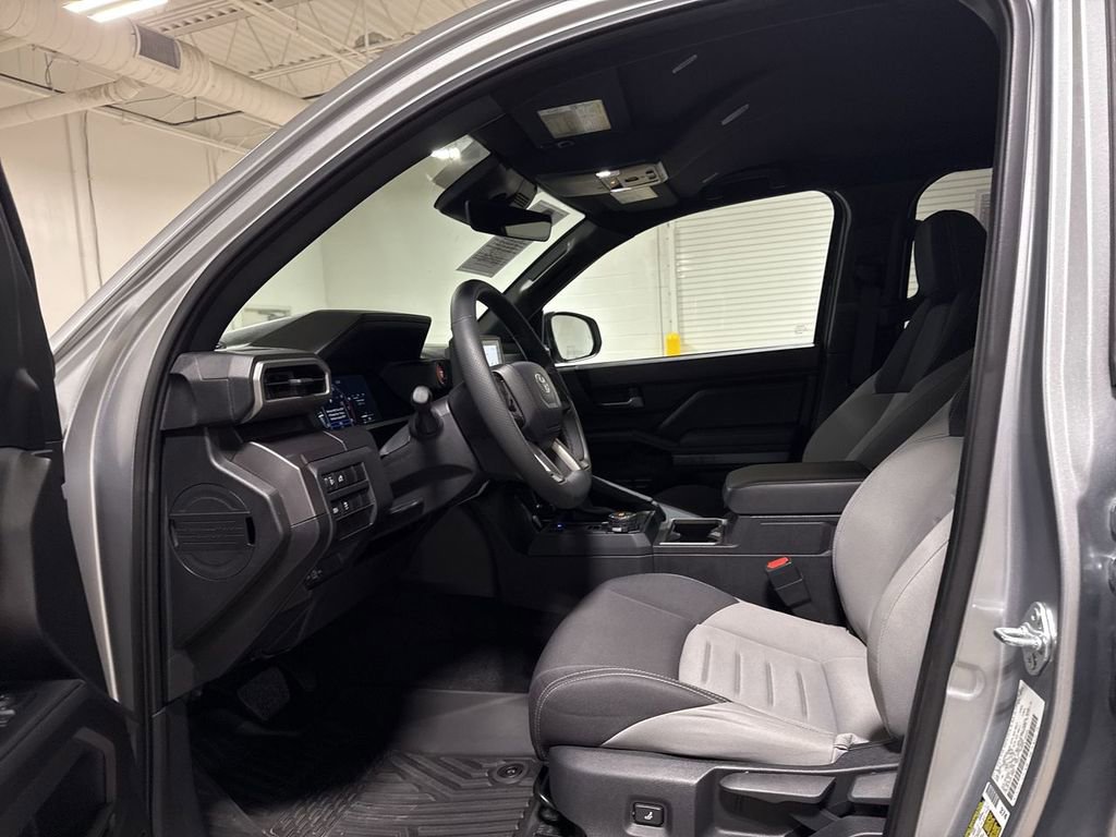 Used 2025 Toyota Tacoma TRD Off-Road image 19