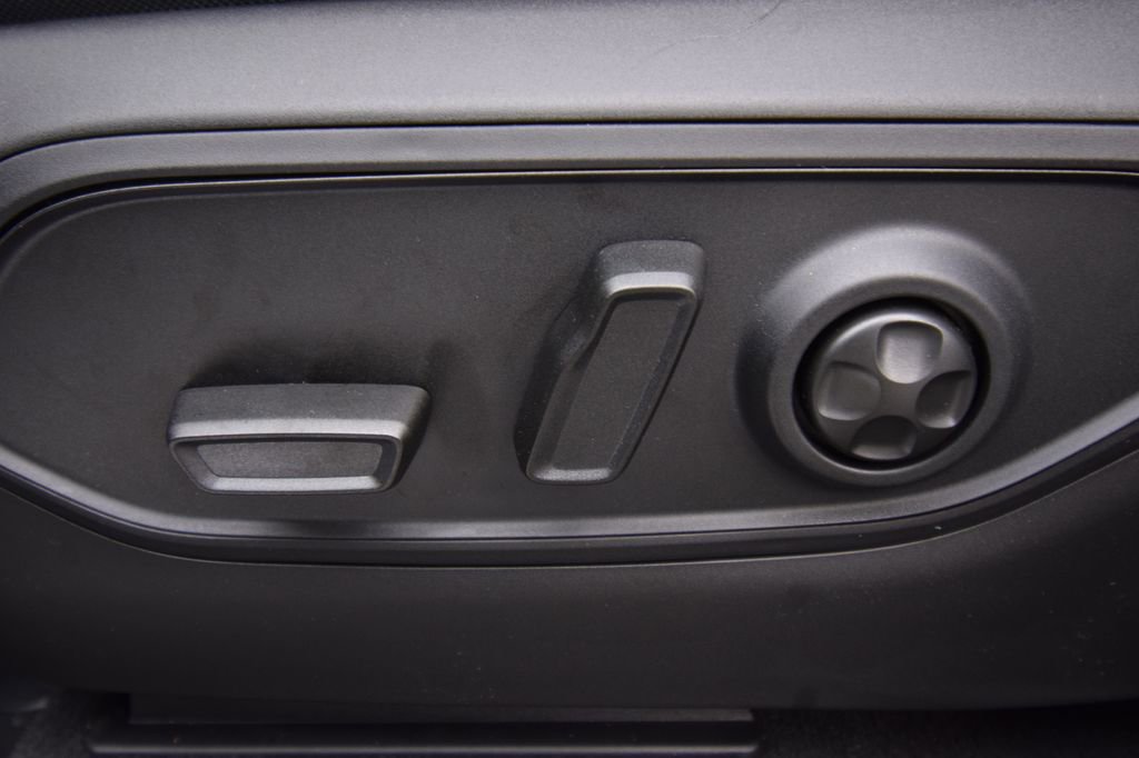 New 2026 Jeep Grand Cherokee Limited image 37