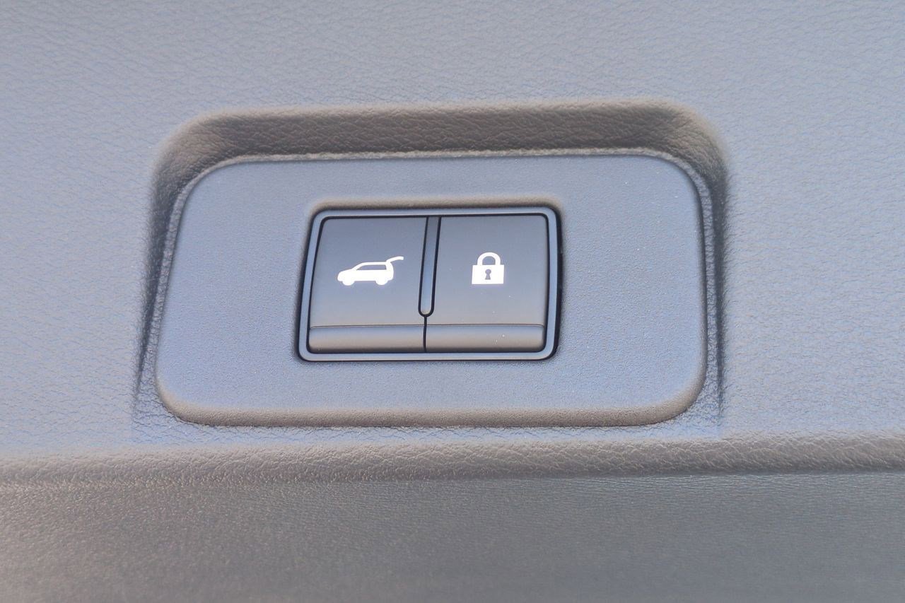New 2026 Nissan Rogue Platinum AWD/4WD image 33