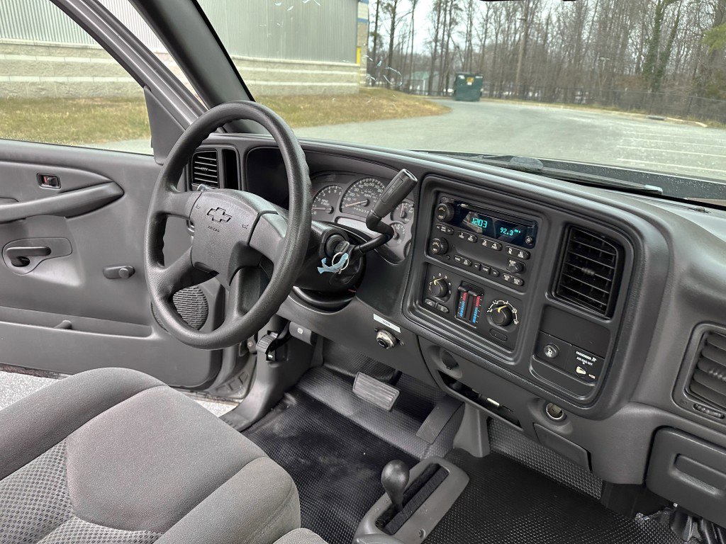 Used 2006 Chevrolet Silverado 3500 Work Truck w/ Snow Plow Prep Package image 30
