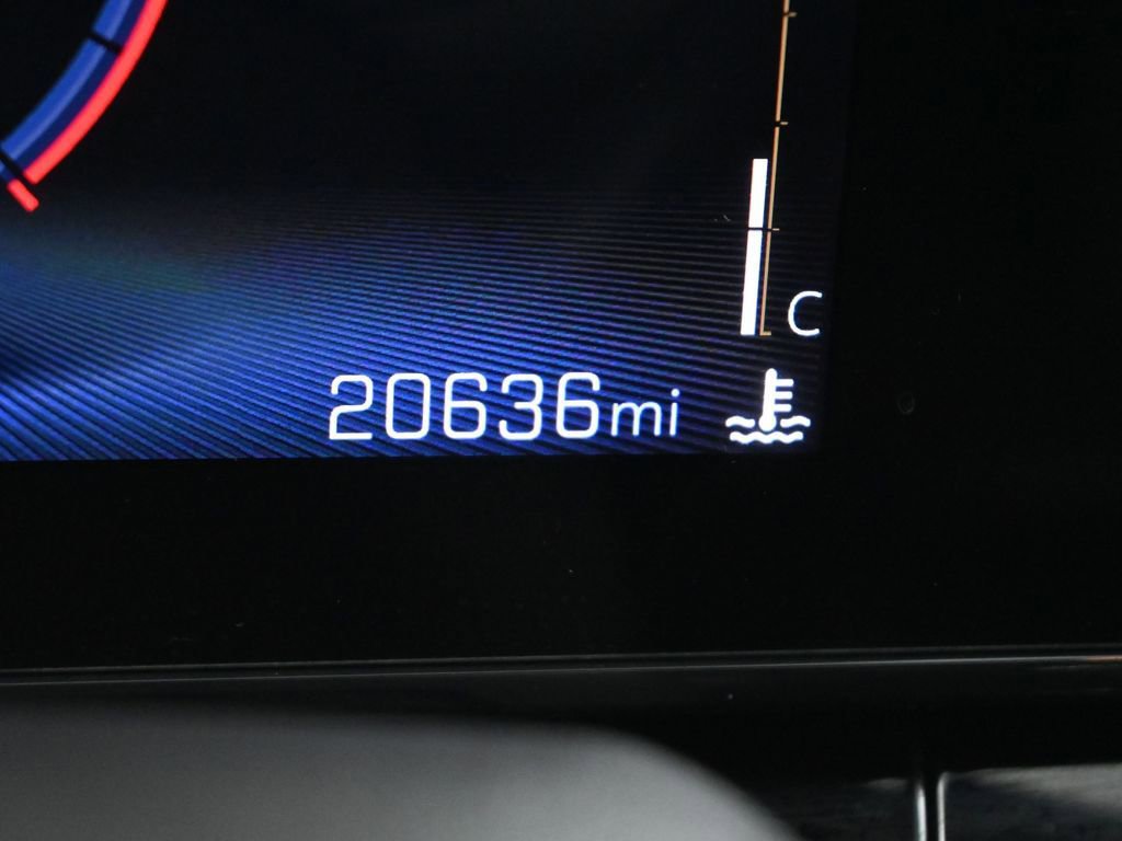 Used 2024 Chevrolet Trax RS w/ Sunroof Package image 22