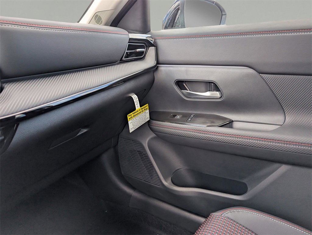 New 2026 Nissan Kicks SR image 29