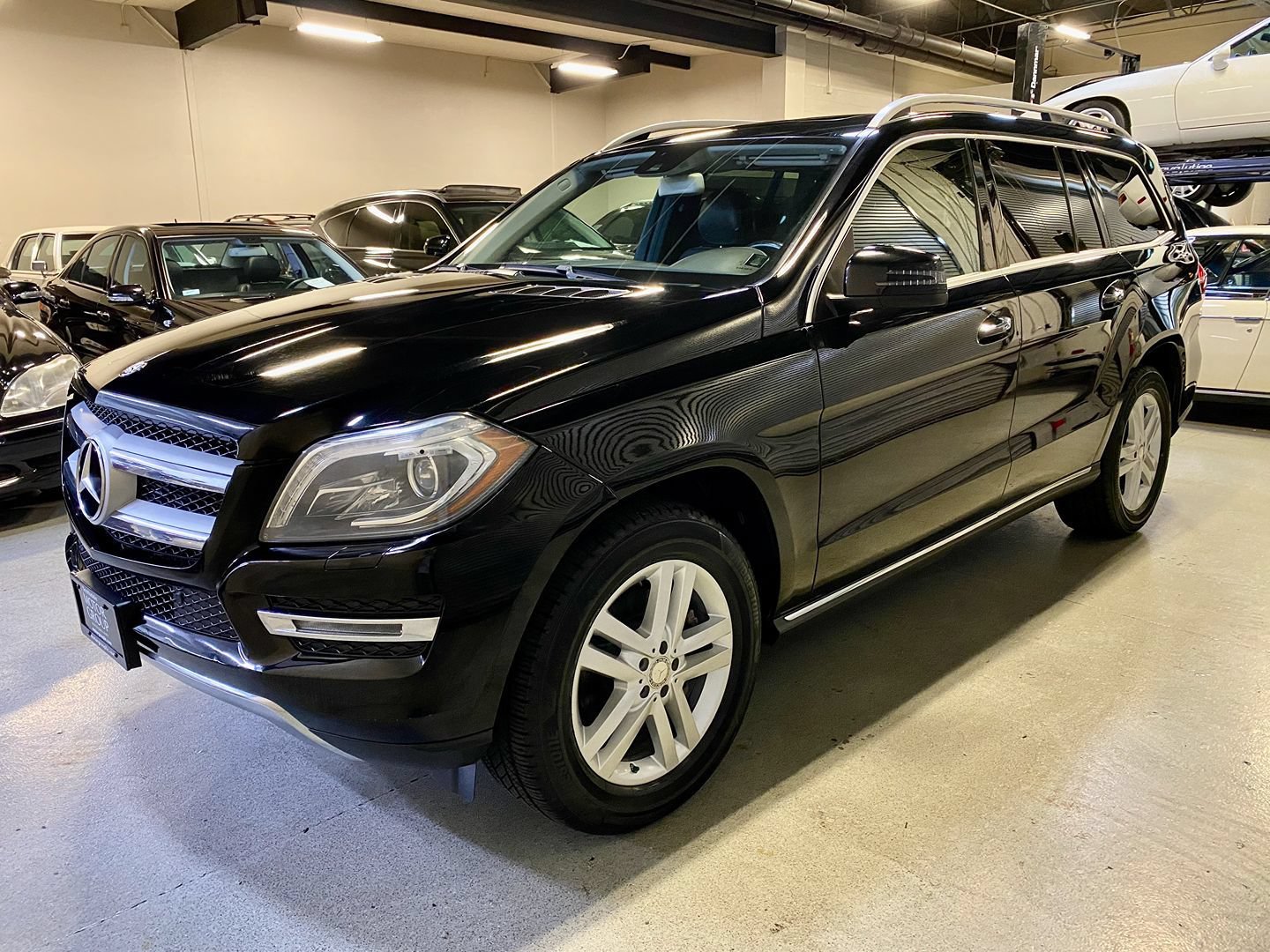Used 2015 Mercedes-Benz GL 320 BlueTEC 4MATIC image 3