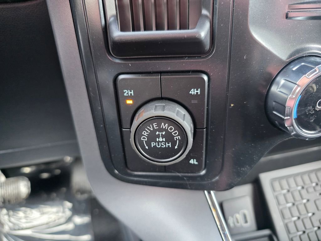 New 2025 Ford F150 XLT w/ Equipment Group 302A MID image 51