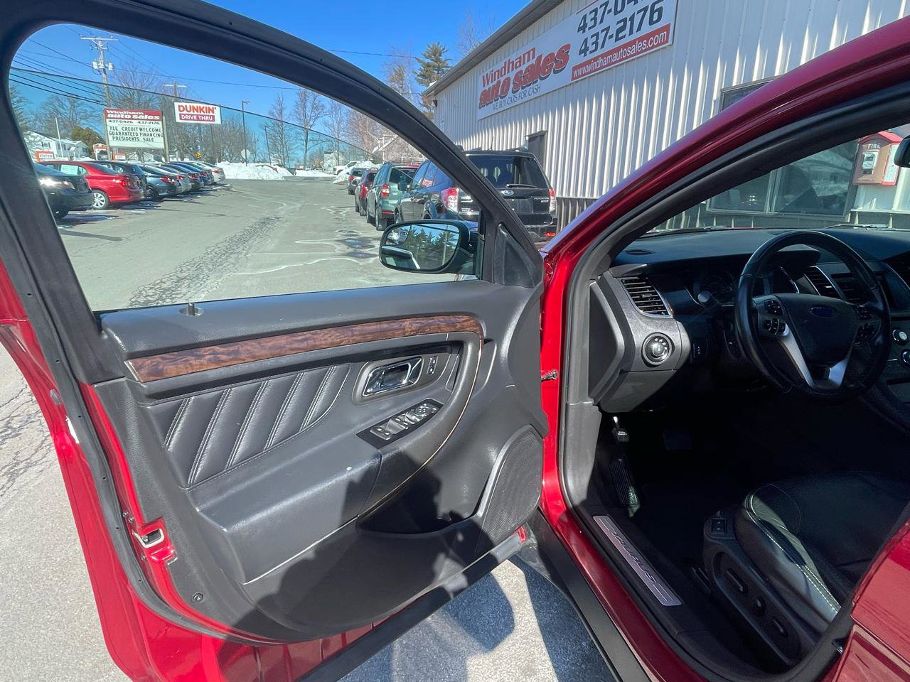 Used 2015 Ford Taurus Limited image 10