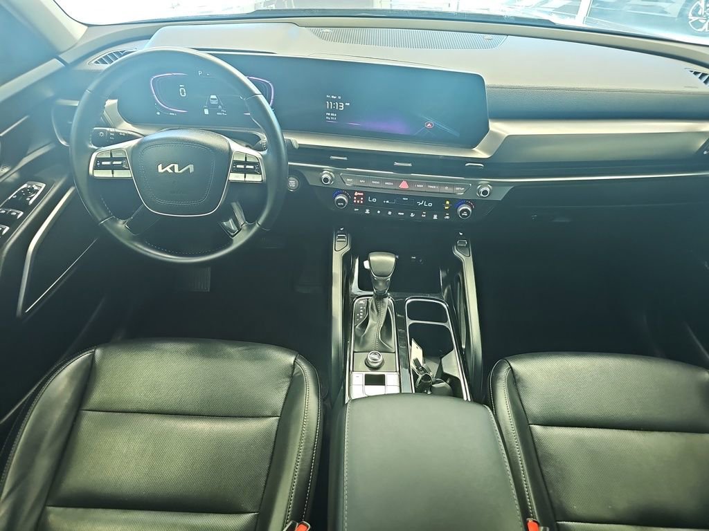 Used 2023 Kia Telluride S image 16