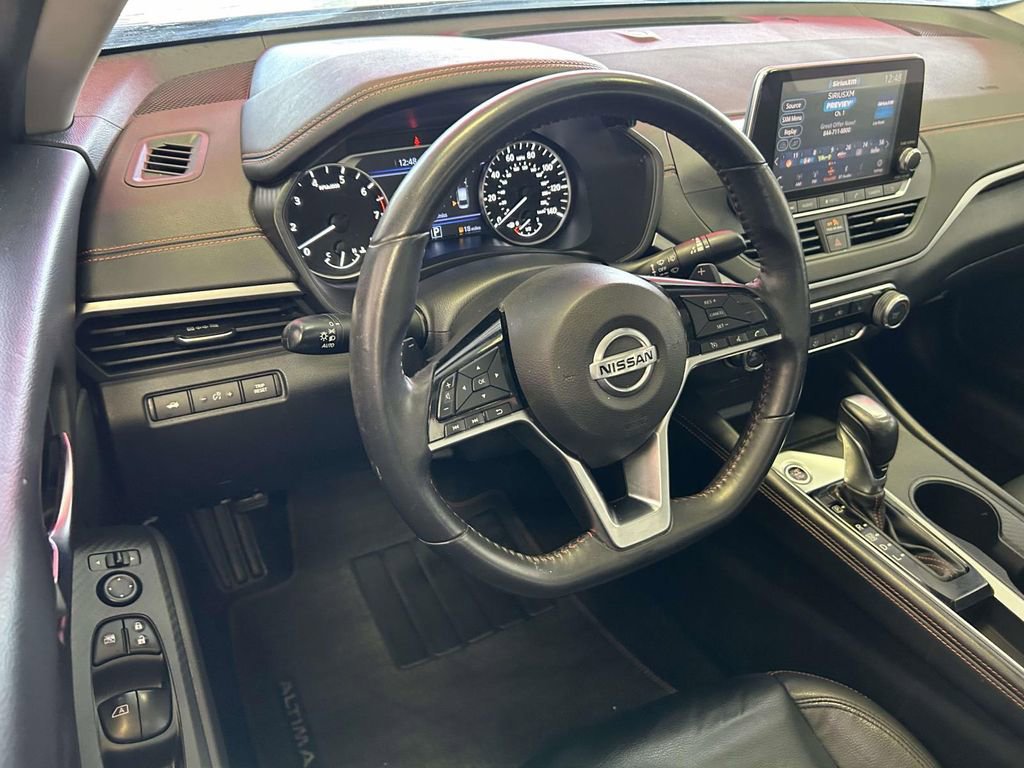 Used 2020 Nissan Altima 2.5 SR w/ Premium Package FWD image 13