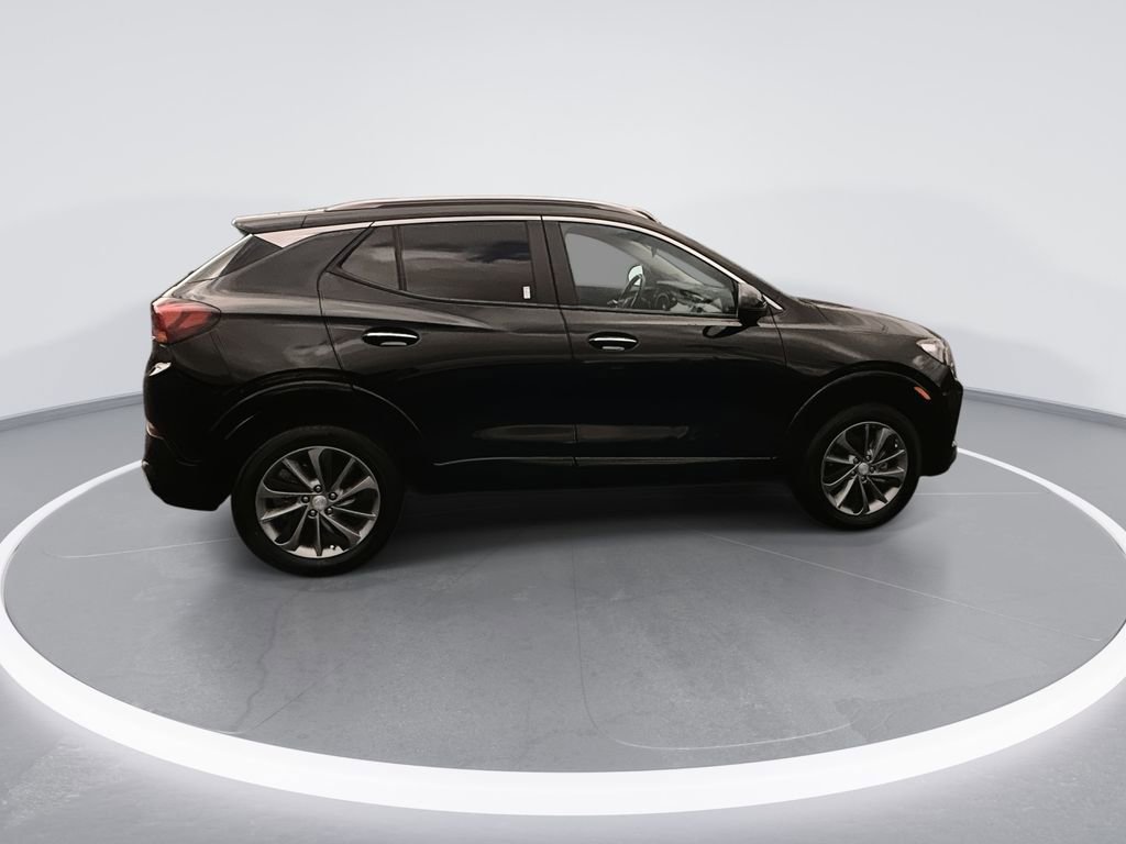 Used 2023 Buick Encore GX Select w/ Sport Touring Package image 9
