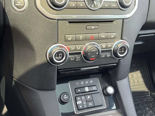 Used 2016 Land Rover LR4 HSE AWD/4WD image 17