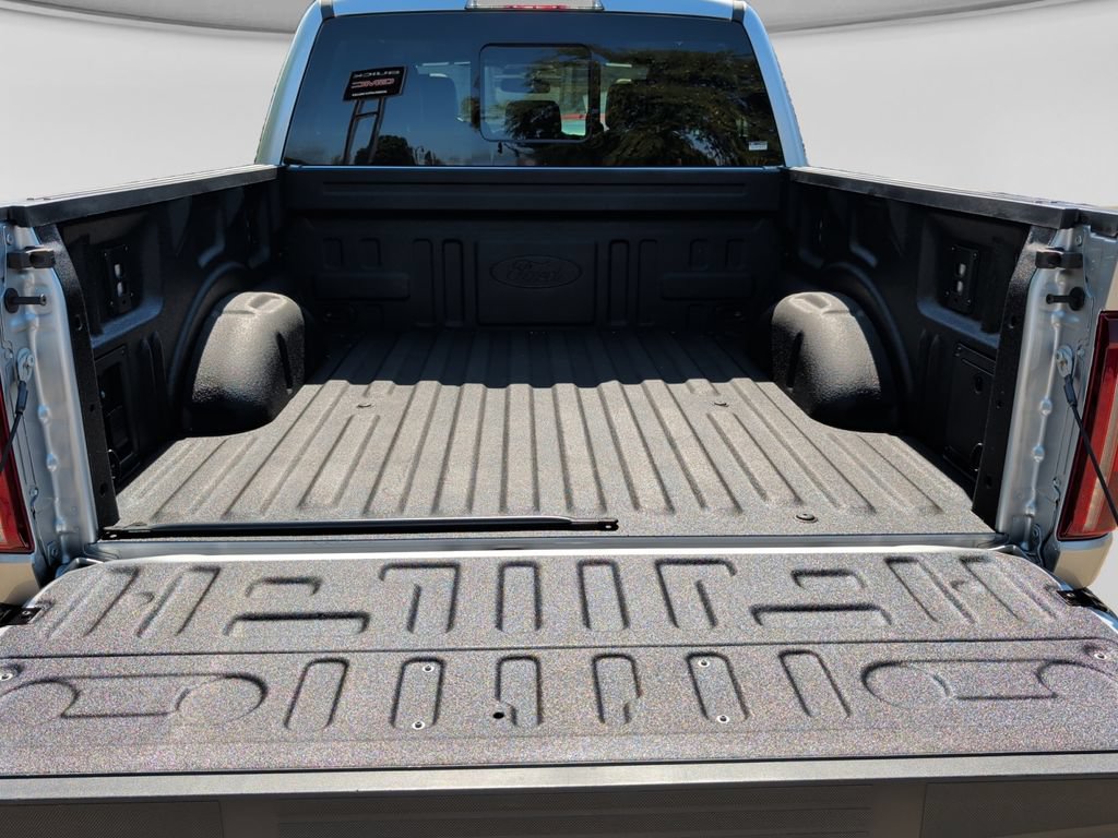 Used 2025 Ford F150 Lariat AWD/4WD image 38