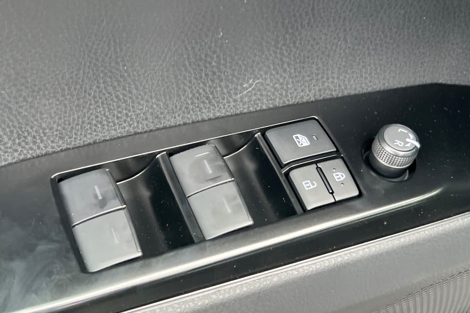 New 2026 Toyota Camry SE w/ Convenience Package FWD image 12