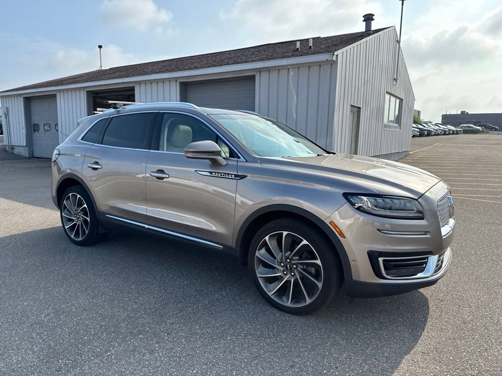 Used 2020 Lincoln Nautilus Reserve w/ Equipment Group 202A AWD/4WD image 7