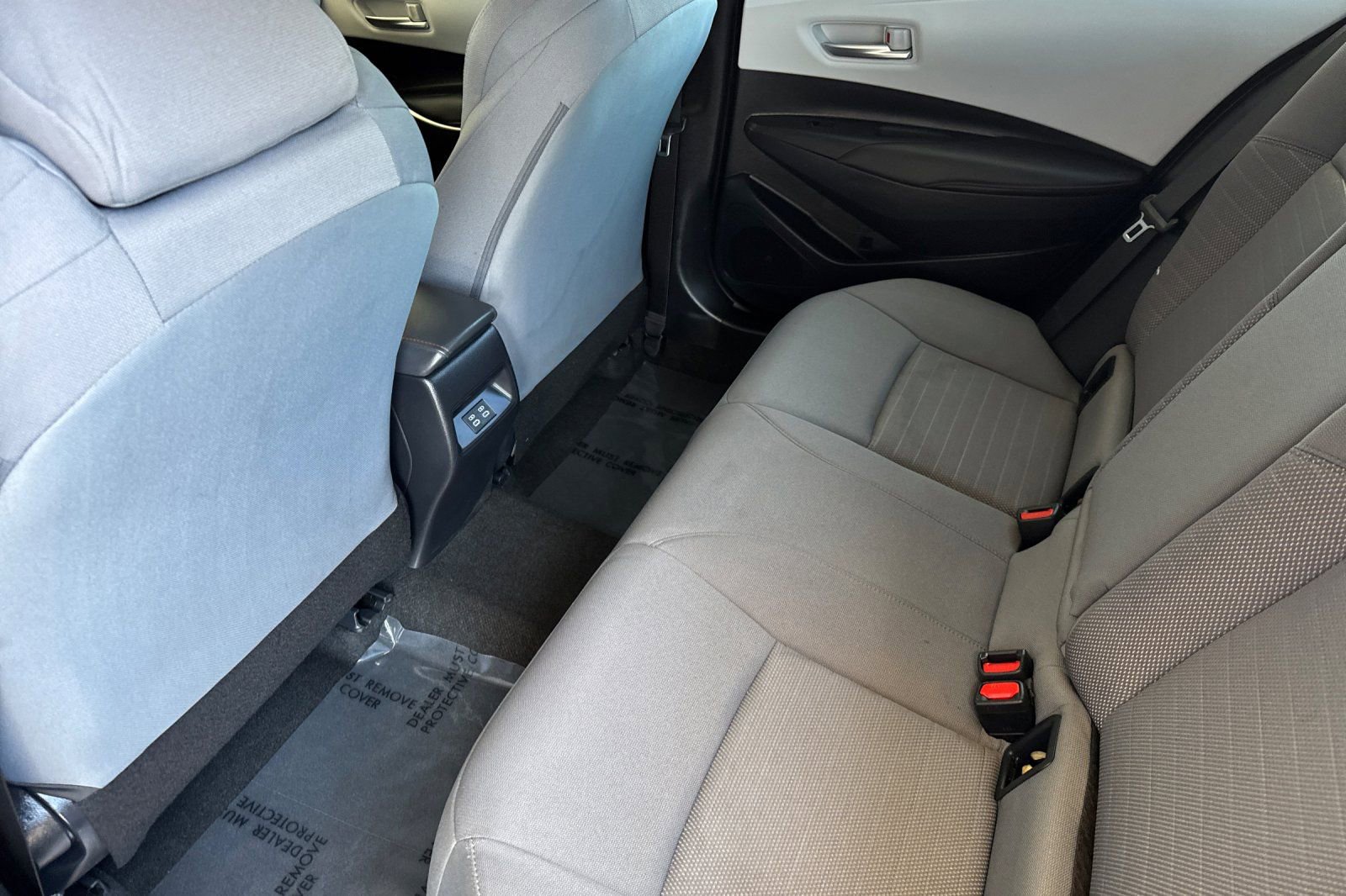 Used 2025 Toyota Corolla SE image 12