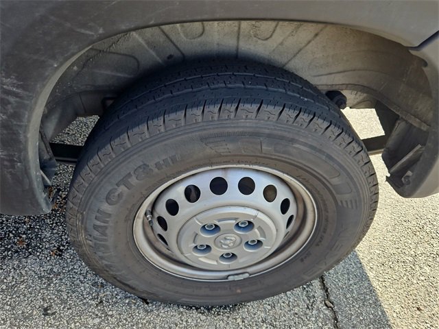 Used 2025 RAM ProMaster 2500 w/ Convenience Group image 10