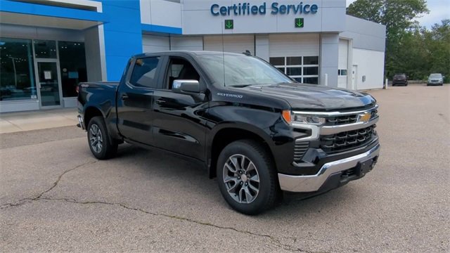 New 2026 Chevrolet Silverado 1500 LT image 2