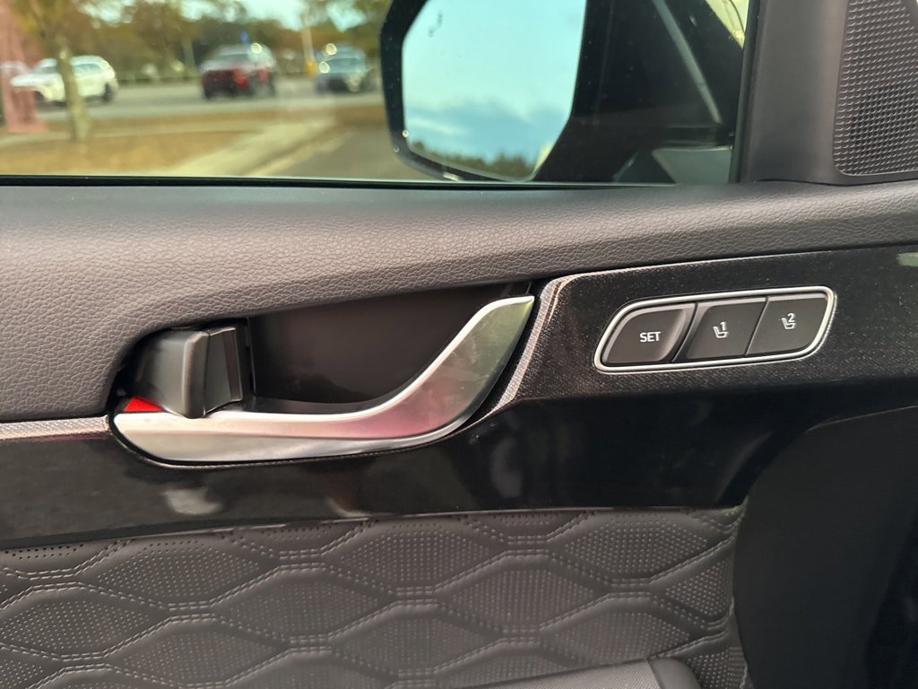 Used 2020 Hyundai Palisade Limited image 12