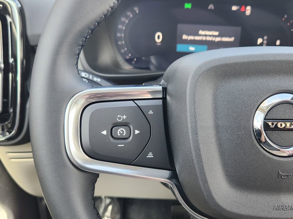 New 2026 Volvo XC40 B5 Ultra w/ Climate Package AWD/4WD image 17