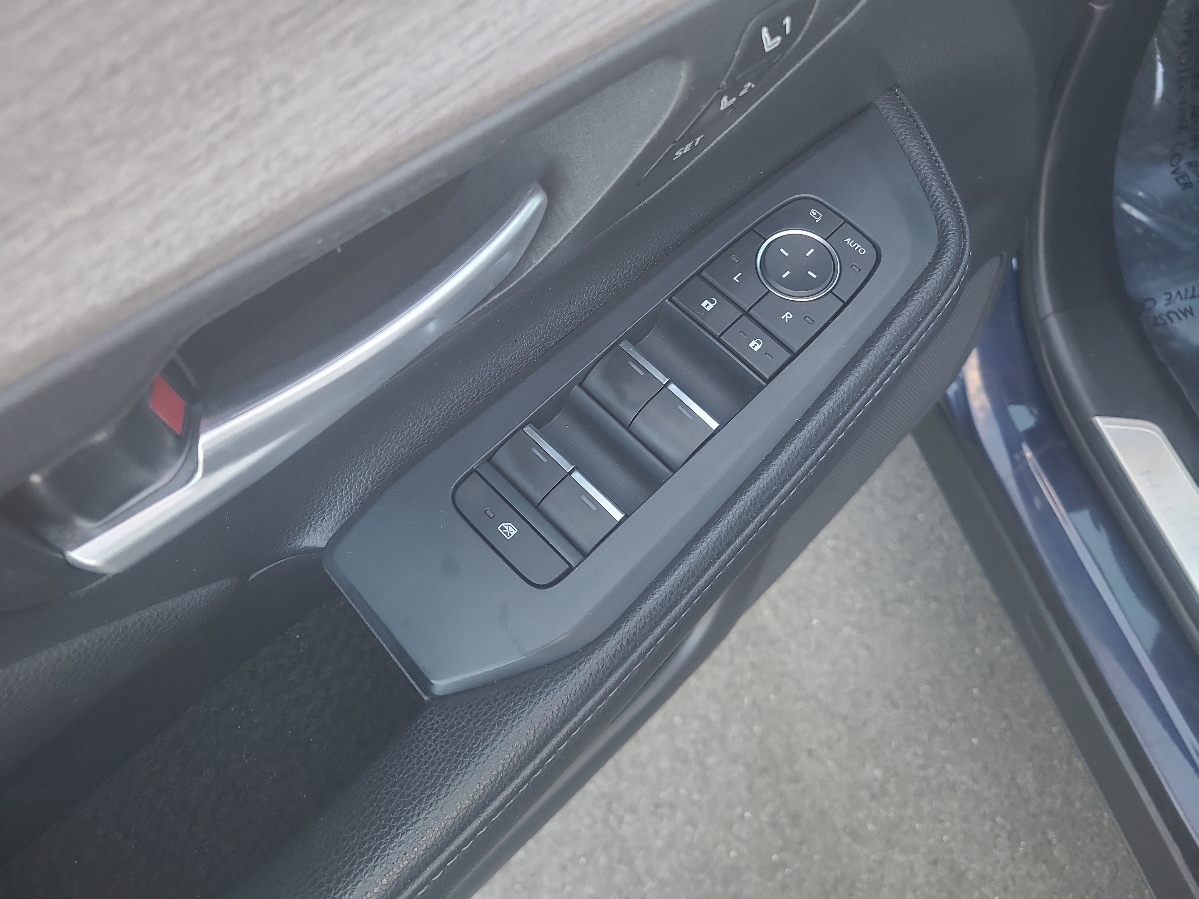 Certified 2024 Toyota Grand Highlander AWD image 13