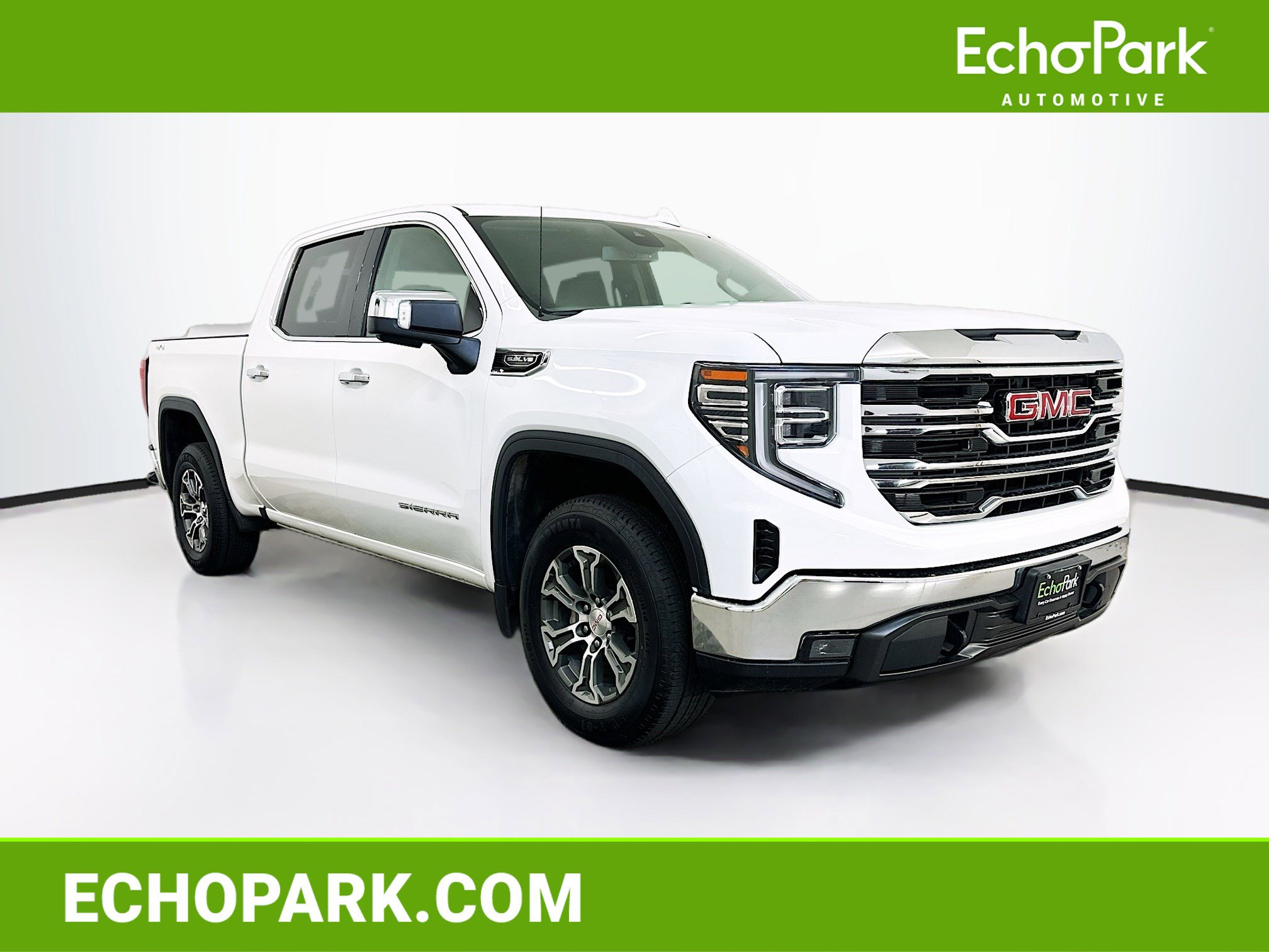 Used 2025 GMC Sierra 1500 SLT image 1