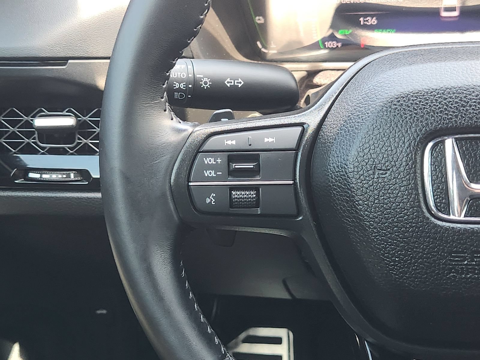 Used 2025 Honda Accord Sport image 32