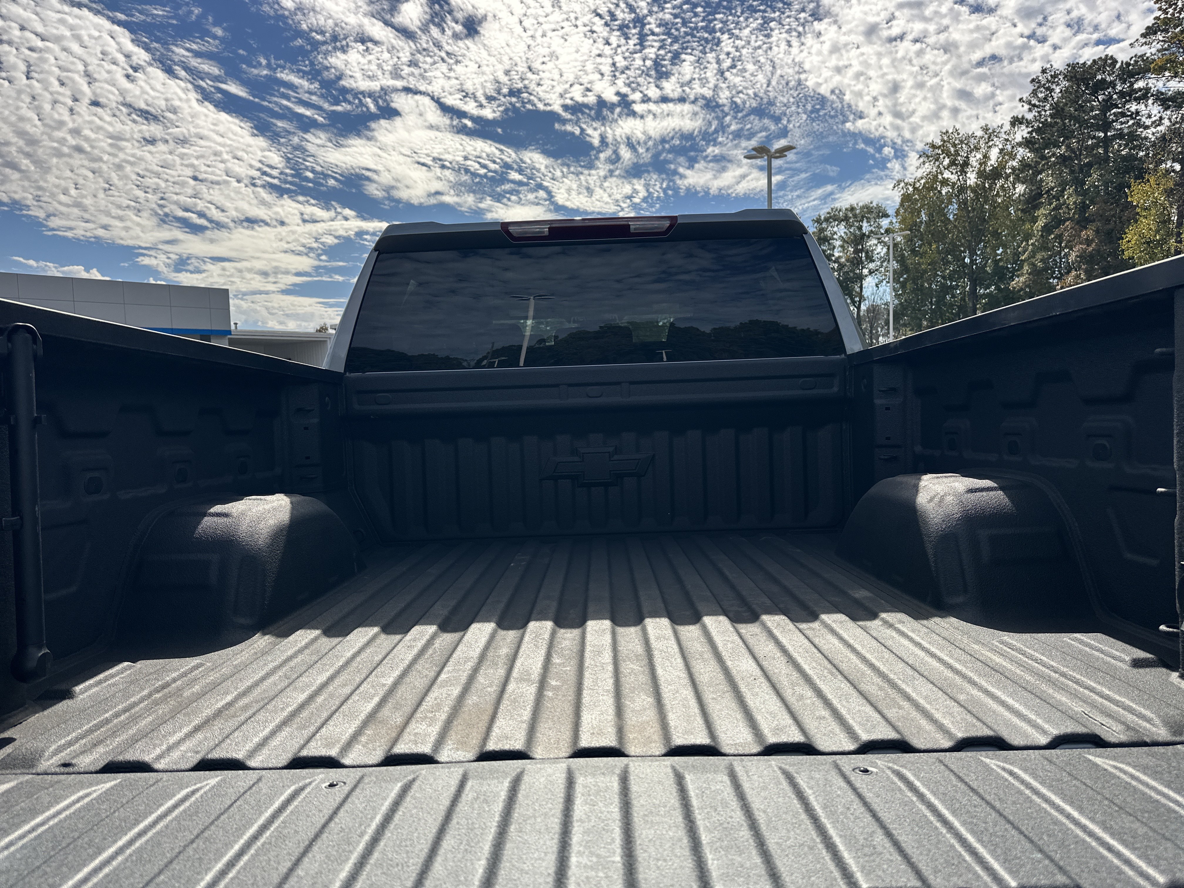Used 2025 Chevrolet Silverado 1500 Custom Trail Boss AWD/4WD image 18