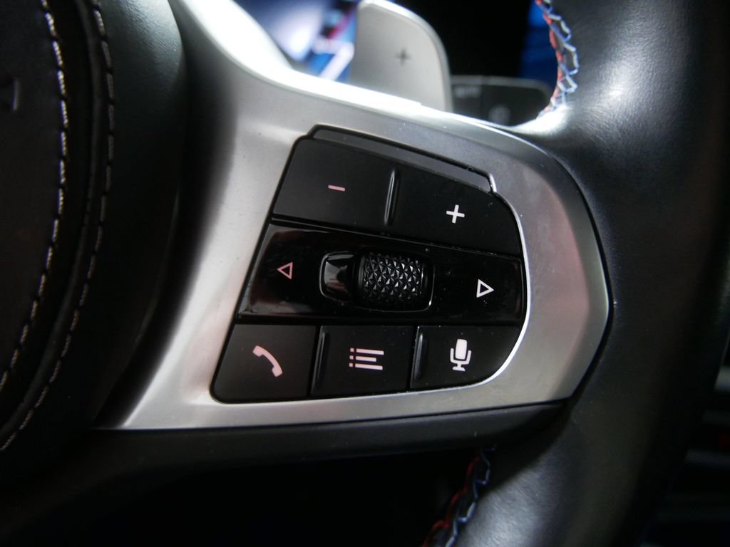 Used 2024 BMW X7 M60i AWD/4WD image 27
