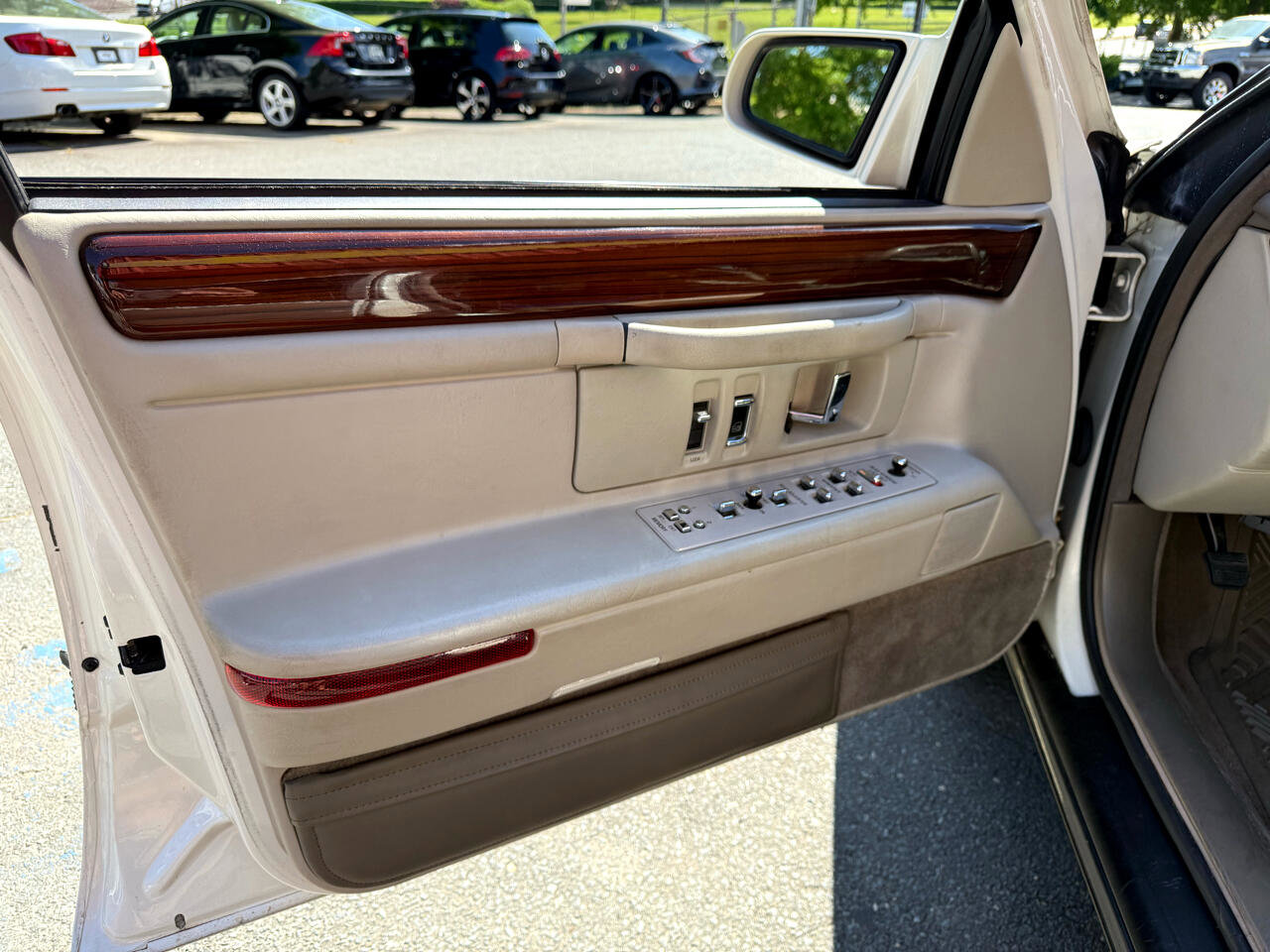 Used 1995 Cadillac De Ville Concours image 9