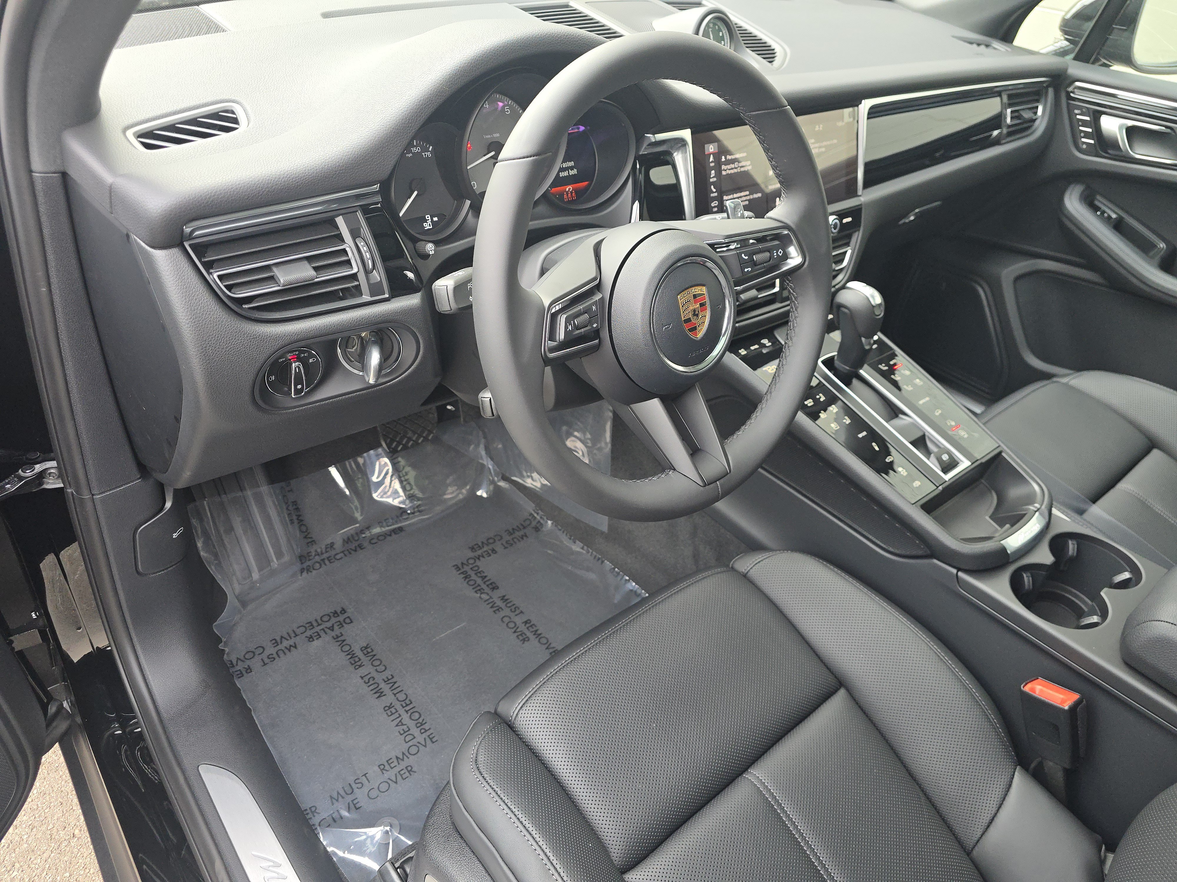 New 2026 Porsche Macan S AWD/4WD image 4
