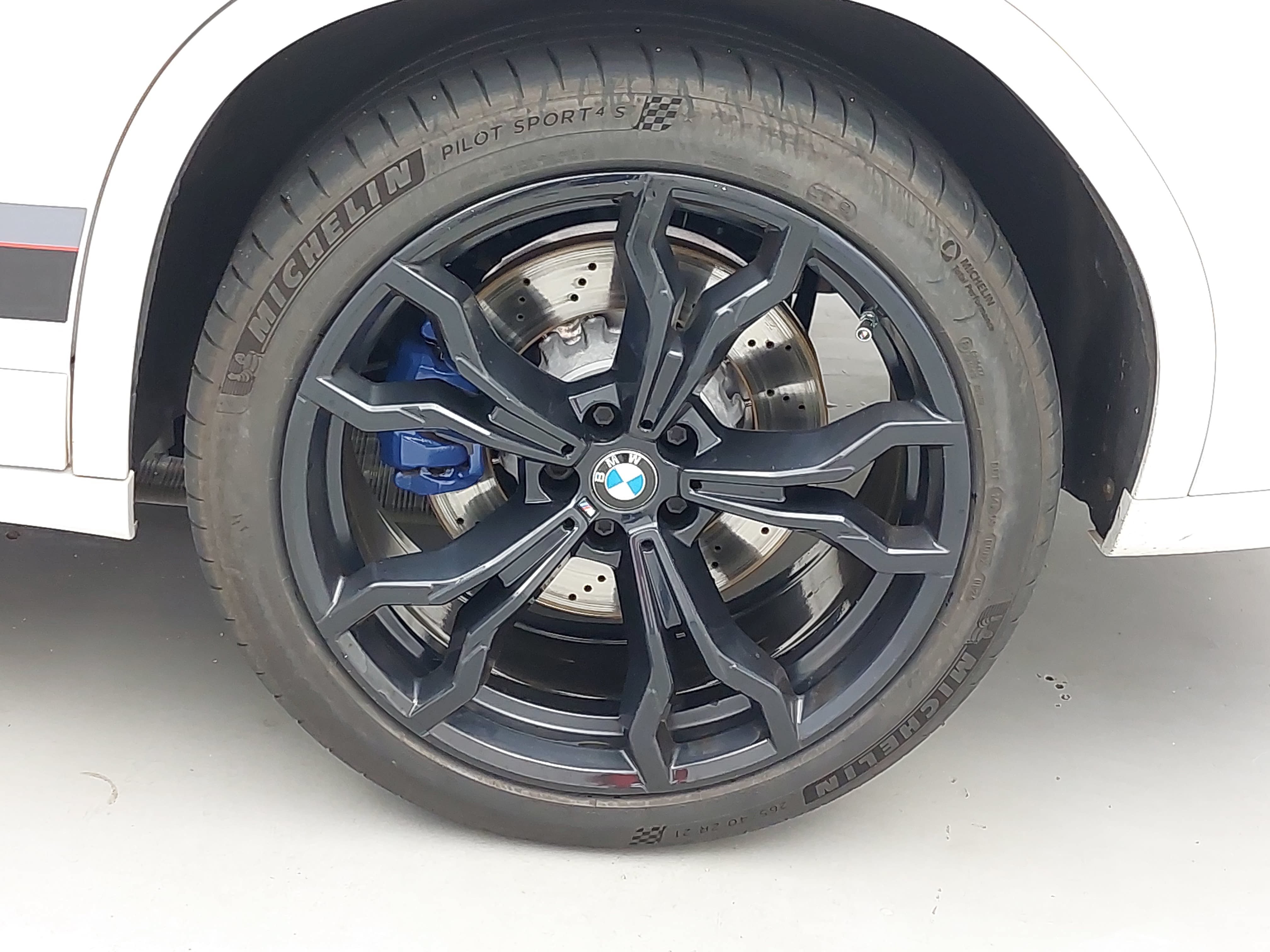 Used 2020 BMW X4 M w/ M Carbon Exterior Package AWD/4WD image 36