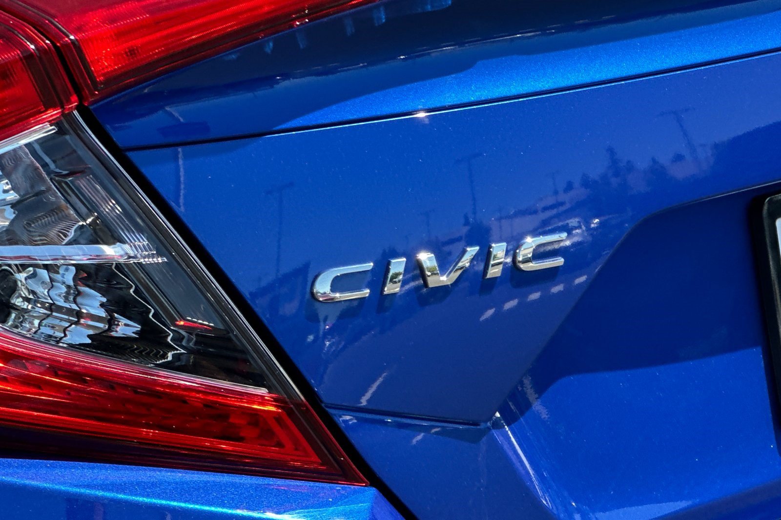Used 2018 Honda Civic EX-L image 27