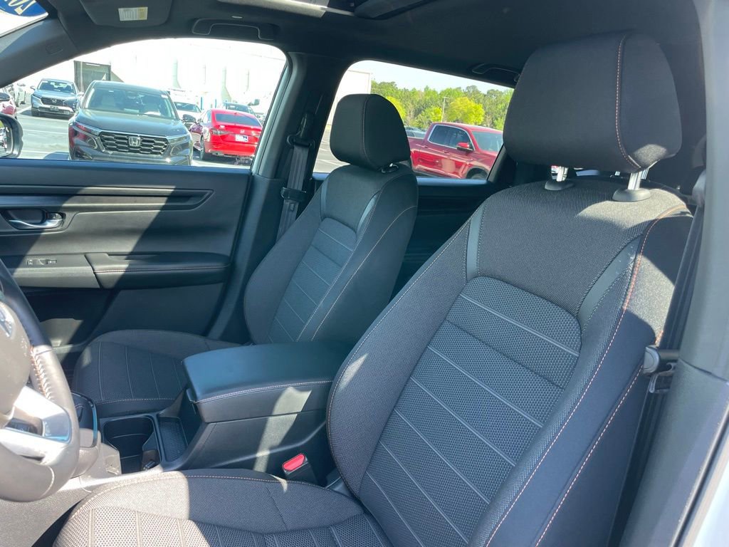 Used 2025 Honda CR-V Sport image 25
