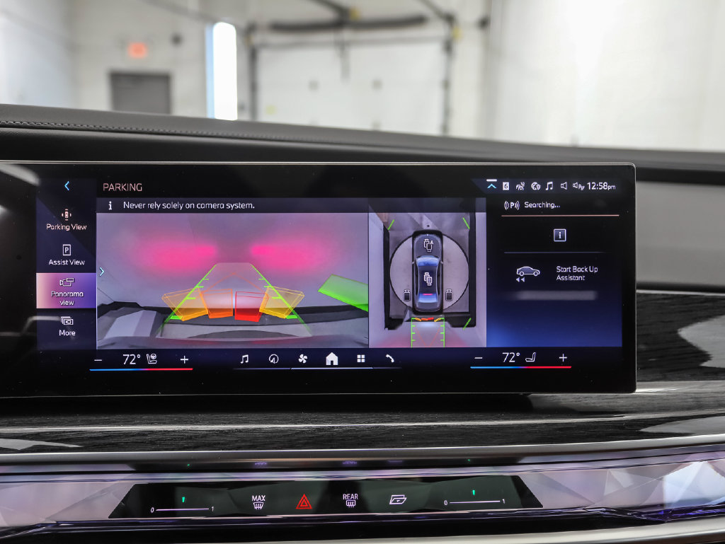 Used 2026 BMW 750e xDrive AWD/4WD image 17
