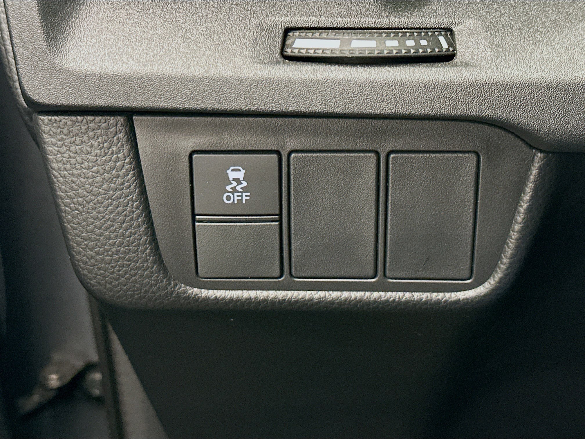 Used 2025 Honda CR-V EX image 17