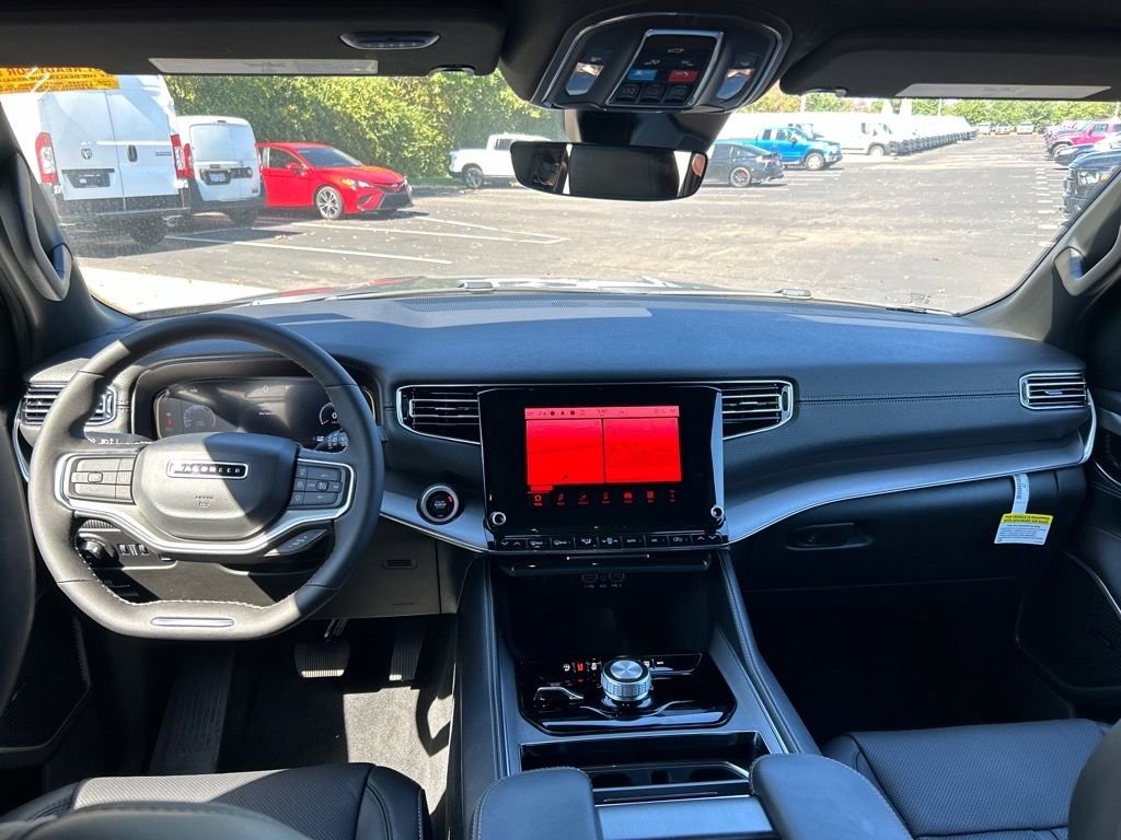 New 2024 Jeep Wagoneer L Series II image 14