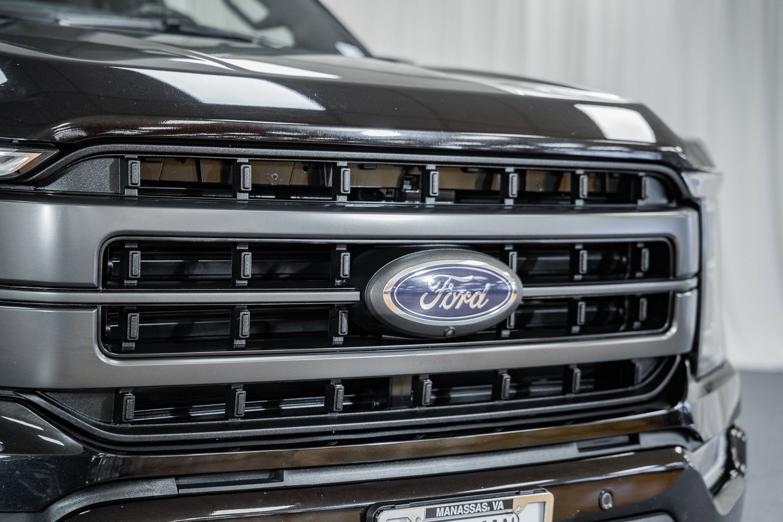 Certified 2023 Ford F150 Lariat w/ Equipment Group 502A High image 13