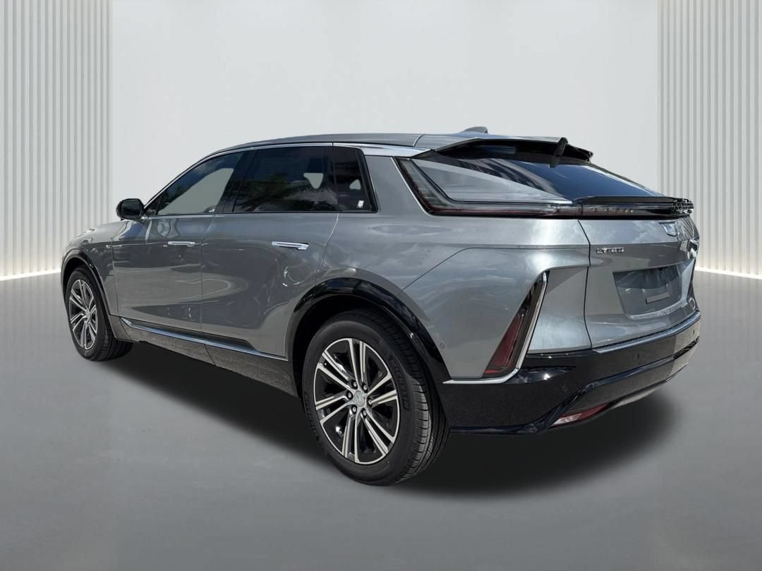 New 2026 Cadillac Lyriq Premium Luxury RWD image 7