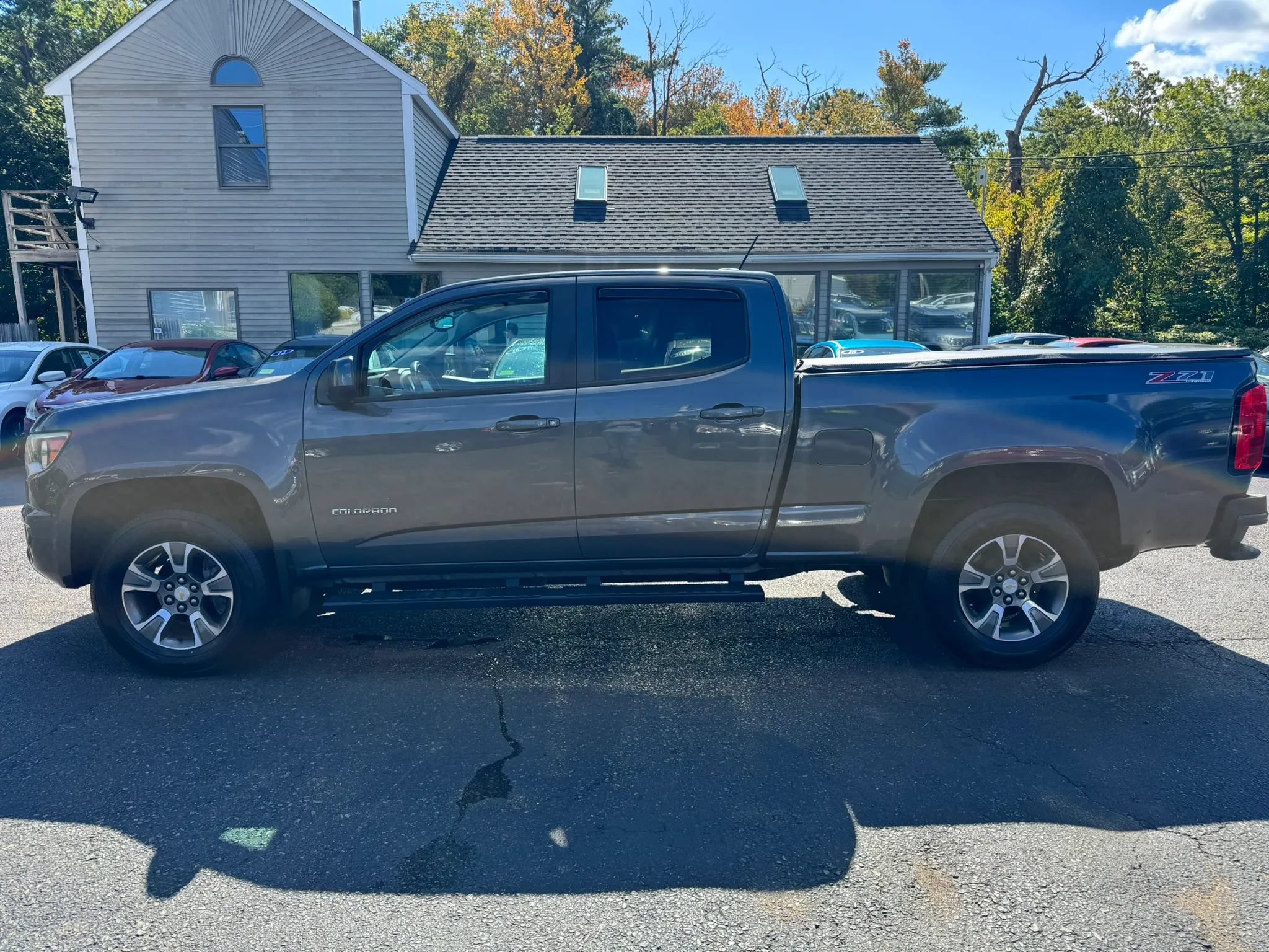 Used 2017 Chevrolet Colorado Z71 AWD/4WD image 4