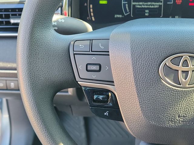 Used 2025 Toyota Camry LE w/ Convenience Package FWD image 21
