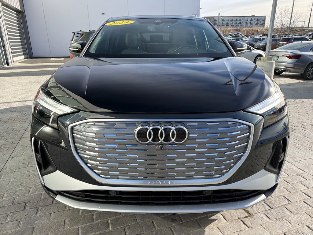 Used 2024 Audi Q4 e-tron Premium Plus image 8
