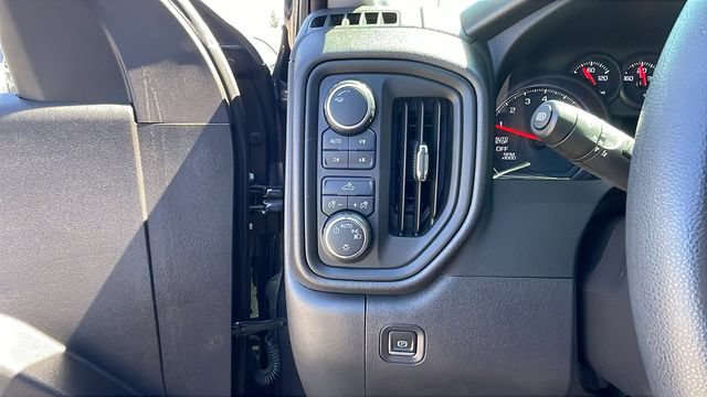 Used 2023 Chevrolet Silverado 1500 Custom Trail Boss w/ LPO, Dark Essentials Package AWD/4WD image 26