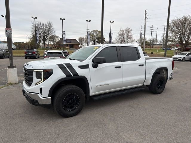 Used 2022 GMC Sierra 1500 Pro w/ Convenience Package image 8