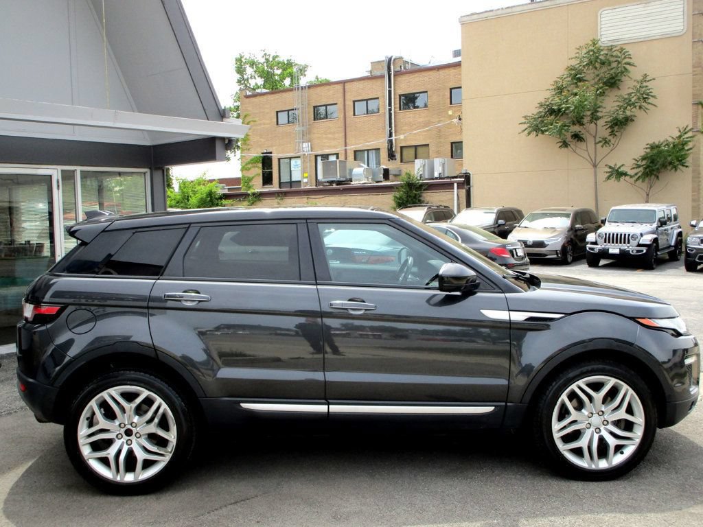 Used 2017 Land Rover Range Rover Evoque HSE AWD/4WD image 11