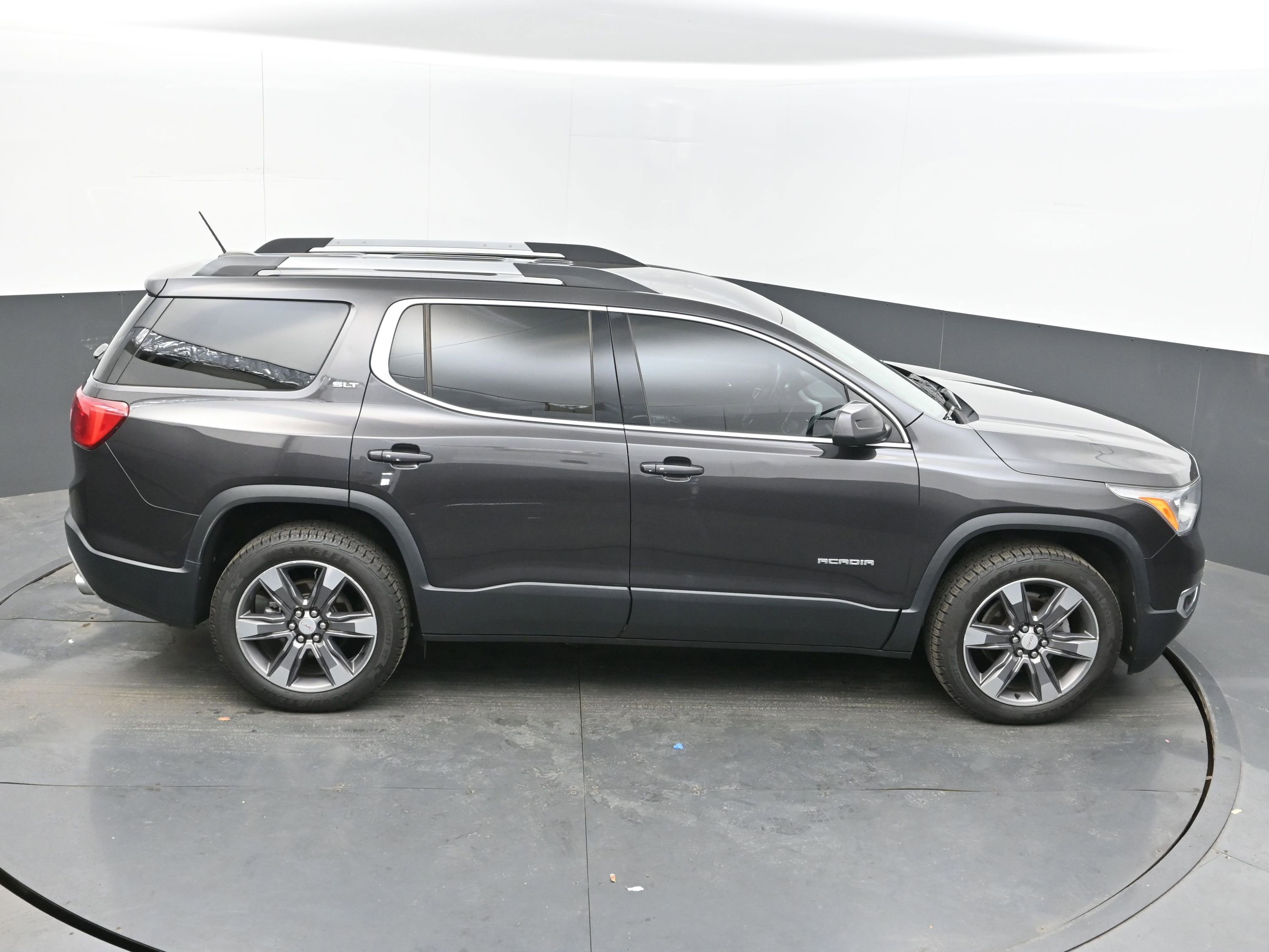 Used 2019 GMC Acadia SLT w/ LPO, Floor Liner Package image 35