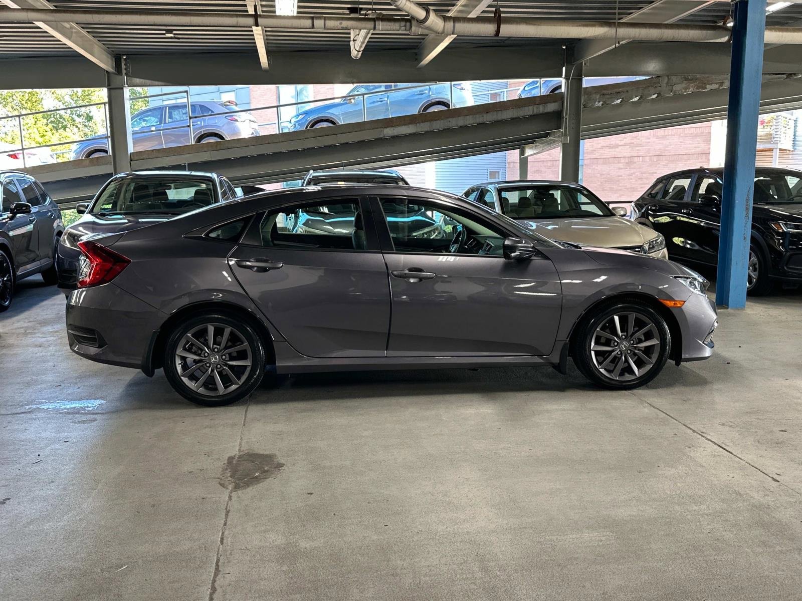 Used 2020 Honda Civic EX-L image 2