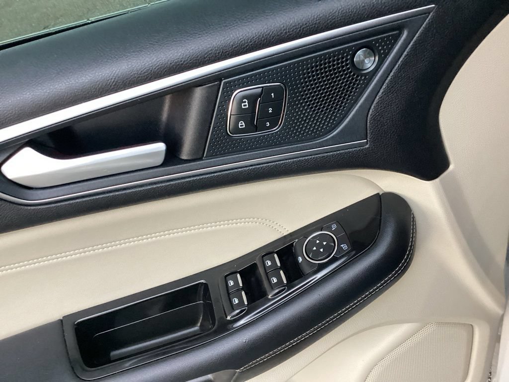 Used 2019 Ford Edge Titanium w/ Equipment Group 301A FWD image 67