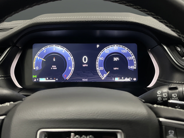 New 2025 Jeep Grand Cherokee Limited w/ Black Appearance Package AWD/4WD image 18