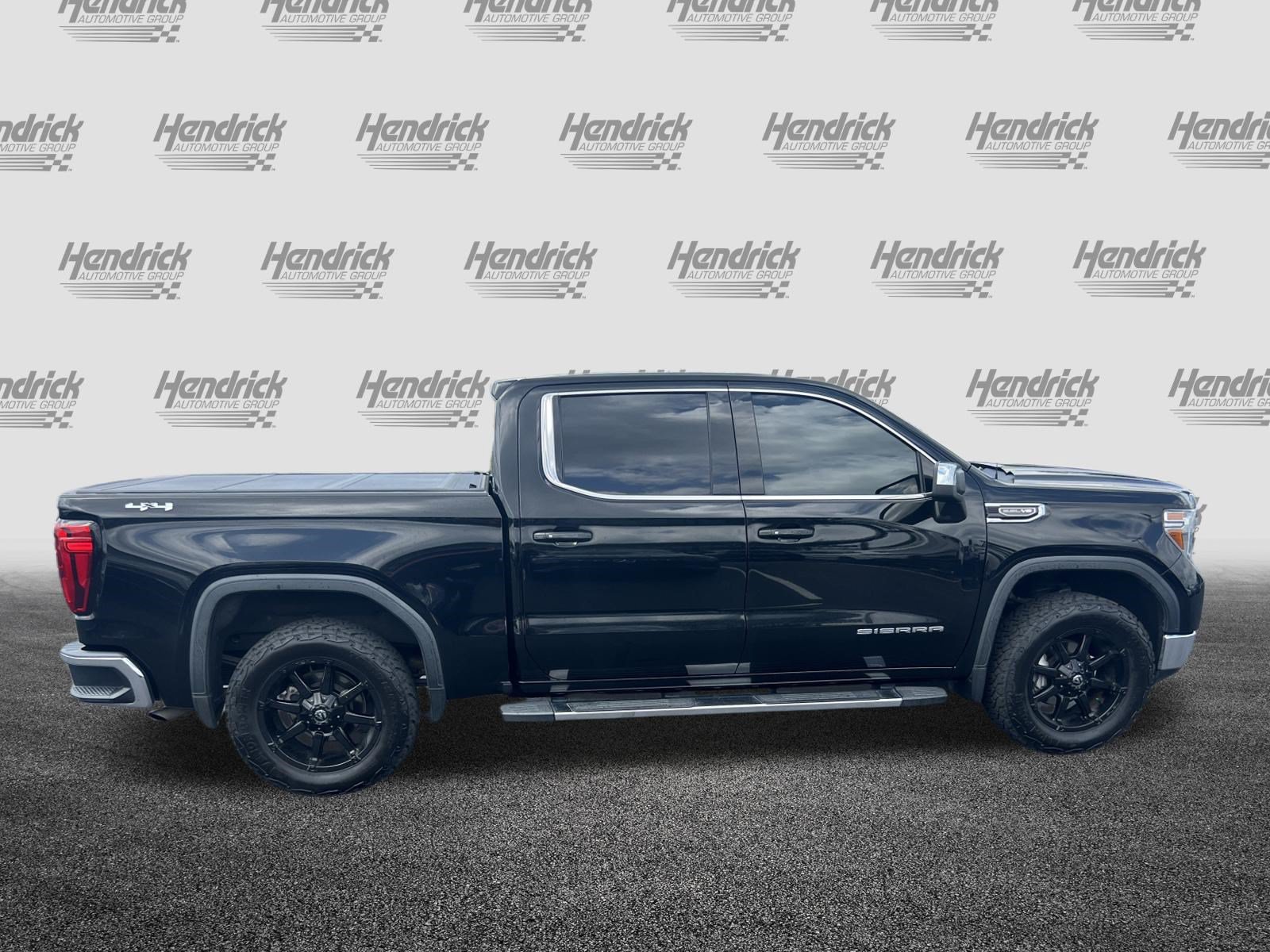 Used 2019 GMC Sierra 1500 SLE w/ SLE Value Package AWD/4WD image 11