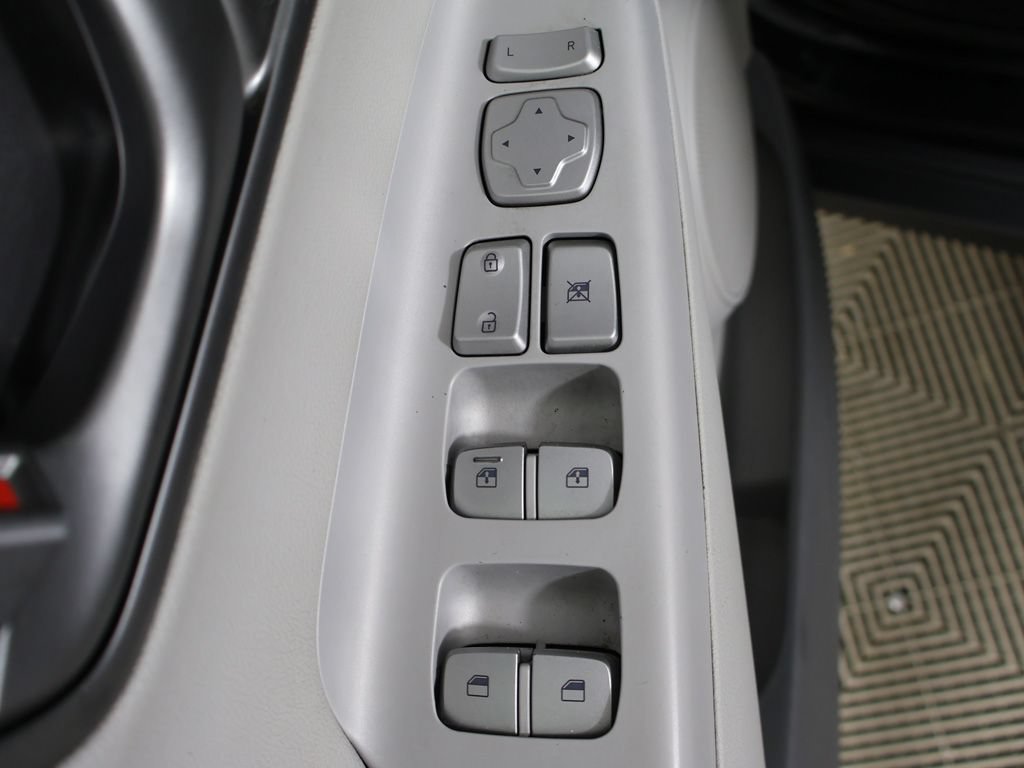 Certified 2021 Hyundai Kona Limited FWD image 32