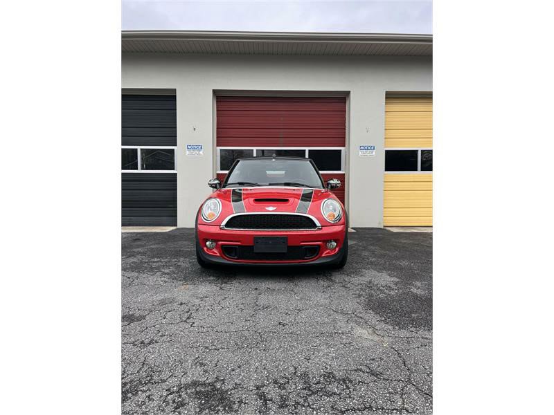 Used 2013 MINI Cooper S image 2